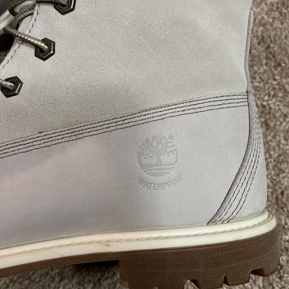 Timberland boots worn once. - Picture 2 of 5